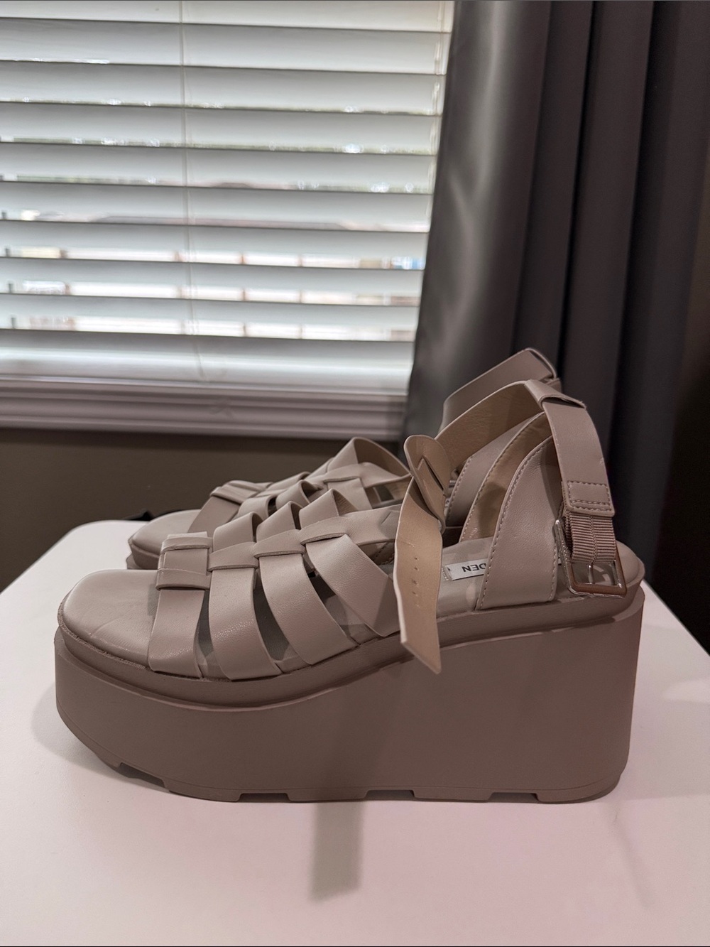 Steve Madden Platform Fisherman Sandals in Taupe